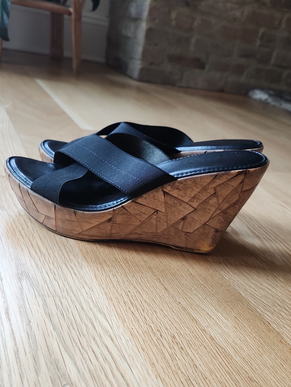 Italian Shoemakers Black Wedge Sandals